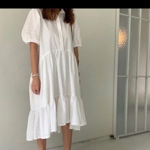 Puff sleeves dress